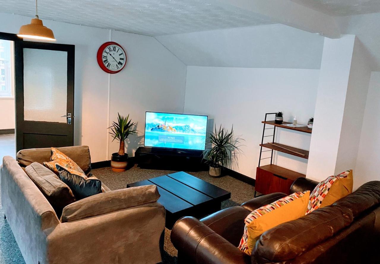 Gorgeous Town Center 3 Bedroom Self Contained Apartment For 1-5 People Харрогейт Экстерьер фото